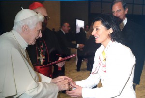 Cristina con Papa Benedetto