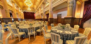L'interno del Palazzo Bragadiru che ospiterà il dinner show