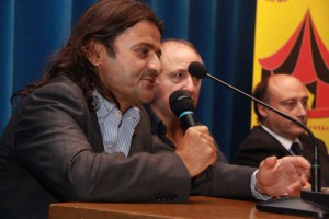 Marco Zita con Divier Togni e Antonio Buccioni nel corso di un incontro all'Agis