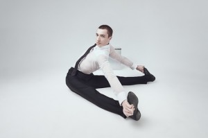 Aleksandr Batuev, gran contorsionista 